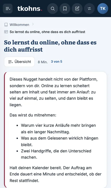 Ein Modul auf dem Telefon: Titel, darunter ein Kasten mit dem, was dieses Modul bringt, darunter der Beginn des Videos.